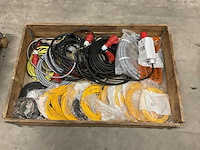 Partij kabels - afbeelding 1 van  5