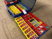 Partij kabelschoentjes in sortimo metalen assortimentskist - afbeelding 1 van  5