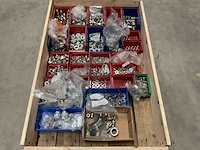 Partij kabelwartels en toebehoren - afbeelding 1 van  3