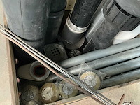 Partij kachelpijpen en loodgietersmateriaal - afbeelding 4 van  6