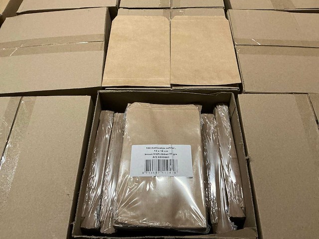 Partij kadozakken 12x18cm brown kraft ribbed 50 grs (99000x) - afbeelding 1 van  5