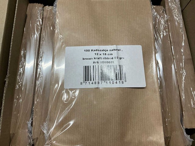 Partij kadozakken 12x18cm brown kraft ribbed 50 grs (99000x) - afbeelding 3 van  5
