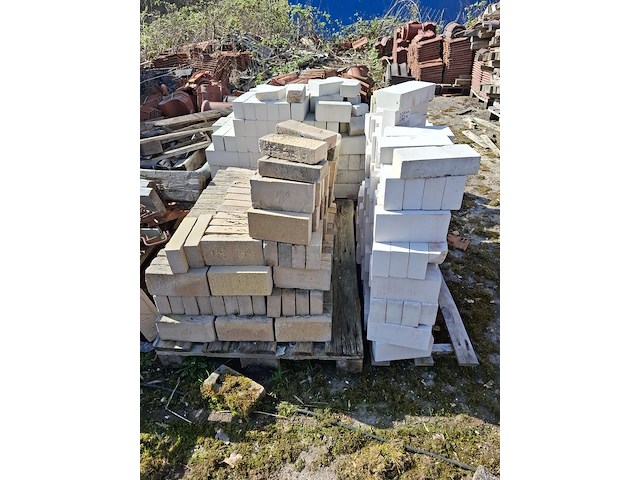 Partij kalkzandsteen - afbeelding 3 van  3