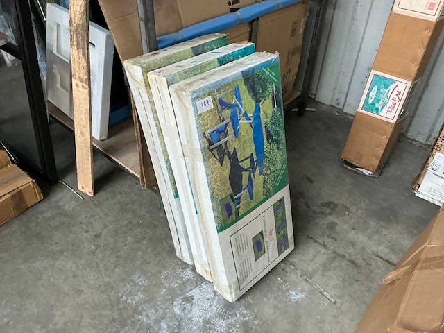 Partij kampeerartikelen - afbeelding 2 van  8