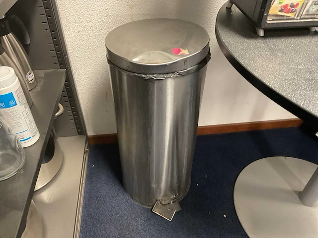 Partij kantine benodigdheden - afbeelding 5 van  17