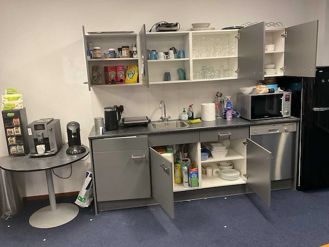 Partij kantine benodigdheden - afbeelding 1 van  17