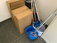 Partij kantine en hygiene benodigdheden inclusief 2 kantine-kasten - afbeelding 6 van  9