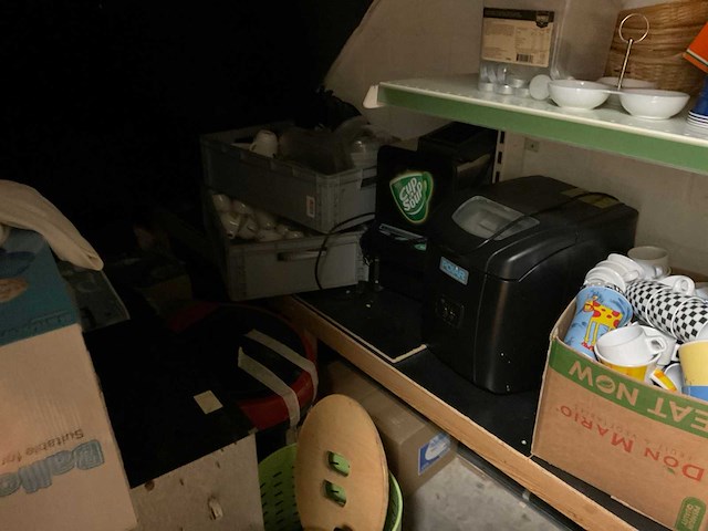 Partij kantine inventaris - afbeelding 3 van  3