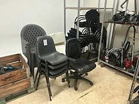 Partij kantinestoelen