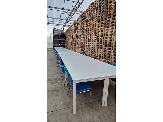 Partij kantinetafels met stoelen - afbeelding 6 van  7
