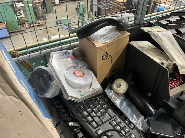 Partij kantoor & computer accessoires - afbeelding 4 van  8