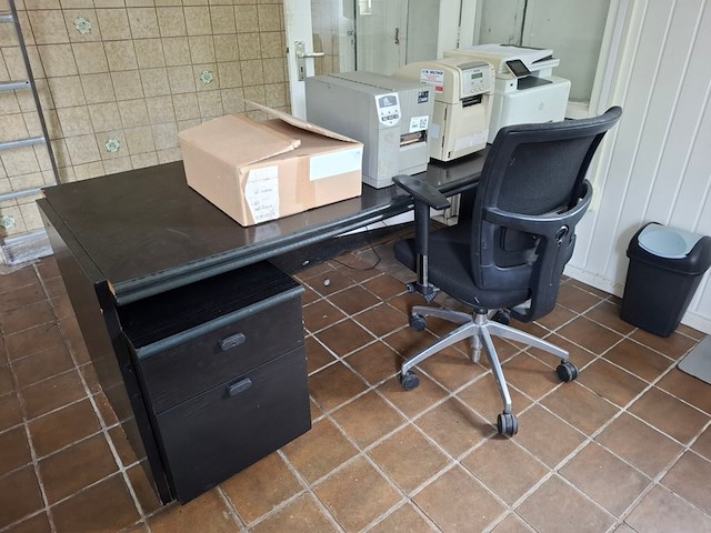 Partij kantoor en keukengerei - afbeelding 12 van  29