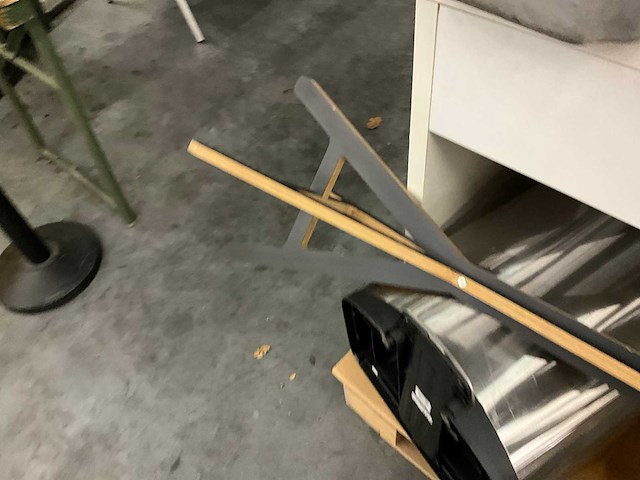 Partij kantoor meubilair - afbeelding 9 van  13