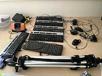 Partij kantoorartikelen en monitoren - afbeelding 13 van  15