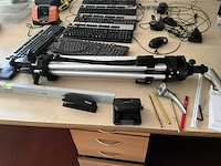 Partij kantoorartikelen en monitoren - afbeelding 14 van  15