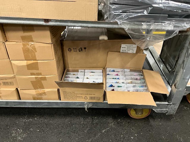 Partij kantoorartikelen retourgoederen - afbeelding 6 van  7