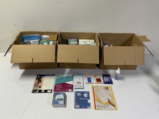 Partij kantoorartikelen - afbeelding 1 van  12