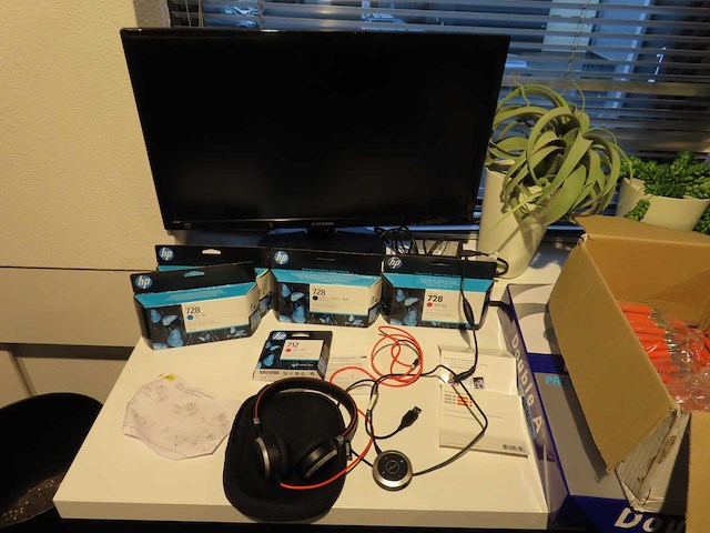 Partij kantoorartikelen - afbeelding 2 van  4