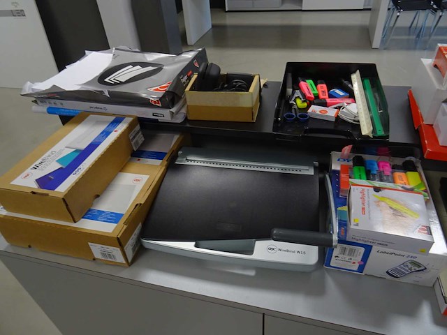 Partij kantoorartikelen - afbeelding 7 van  7