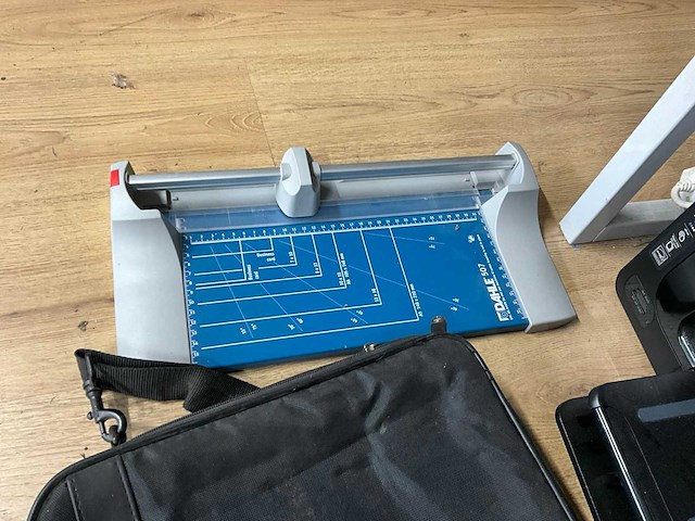 Partij kantoorartikelen - afbeelding 9 van  9