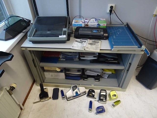 Partij kantoorartikelen - afbeelding 1 van  3