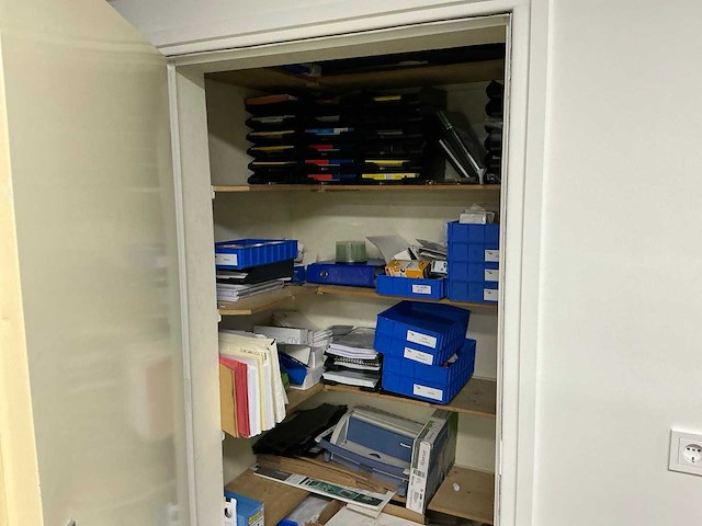 Partij kantoorartikelen - afbeelding 1 van  14