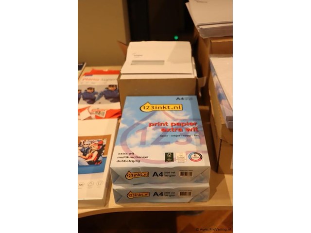 Partij kantoorbenodigdheden bestaande uit o.a. schrijfblokken, printpapier & enveloppen - afbeelding 5 van  8