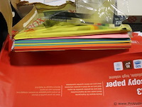 Partij kantoorbenodigdheden o.a. plastic mapjes & staples kopieerpapier - afbeelding 3 van  5