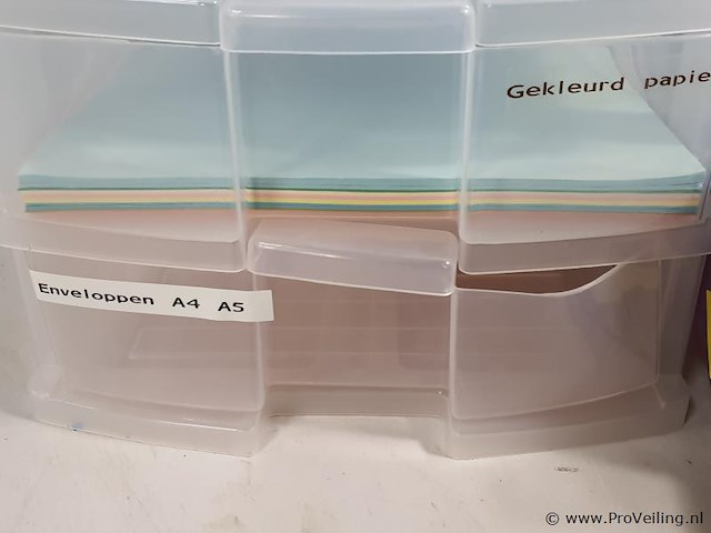 Partij kantoorbenodigdheden o.a. printpapier en archiveerbakken - afbeelding 2 van  7