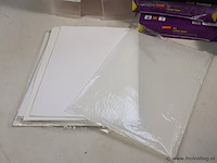 Partij kantoorbenodigdheden o.a. printpapier en archiveerbakken - afbeelding 6 van  7
