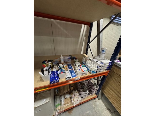Partij kantoorbenodigdheden voor whiteboards - afbeelding 1 van  10