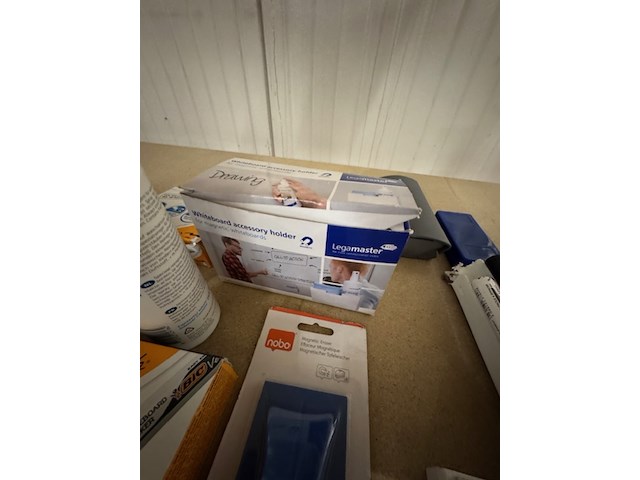 Partij kantoorbenodigdheden voor whiteboards - afbeelding 9 van  10