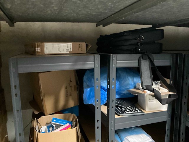 Partij kantoorbenodigdheden - afbeelding 35 van  44