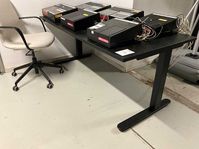 Partij kantoorbenodigdheden - afbeelding 38 van  44