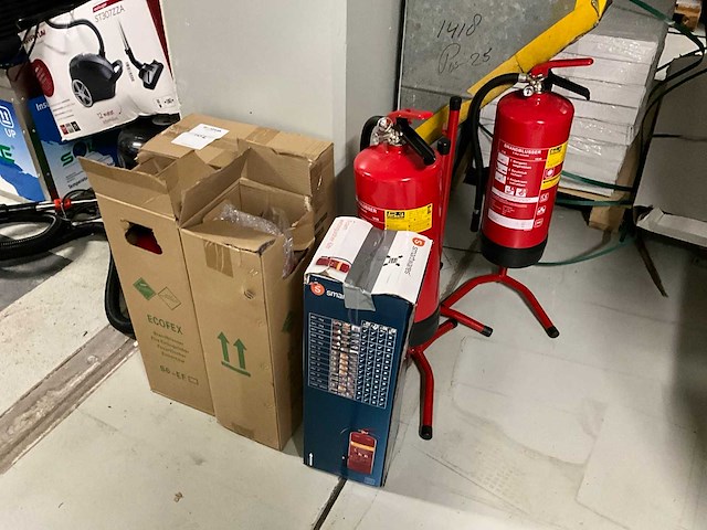 Partij kantoorbenodigdheden - afbeelding 39 van  44