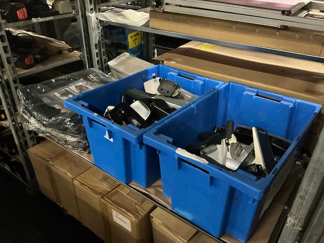 Partij kantoorbenodigdheden - afbeelding 1 van  6