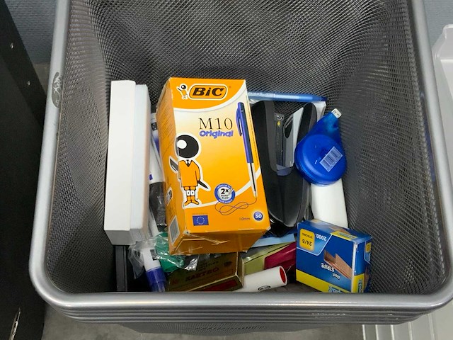 Partij kantoorgerief - afbeelding 17 van  20