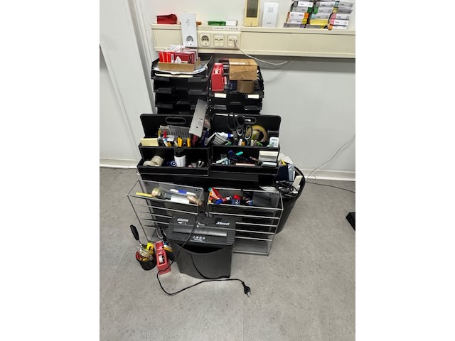 Partij kantoorgerief - afbeelding 1 van  6