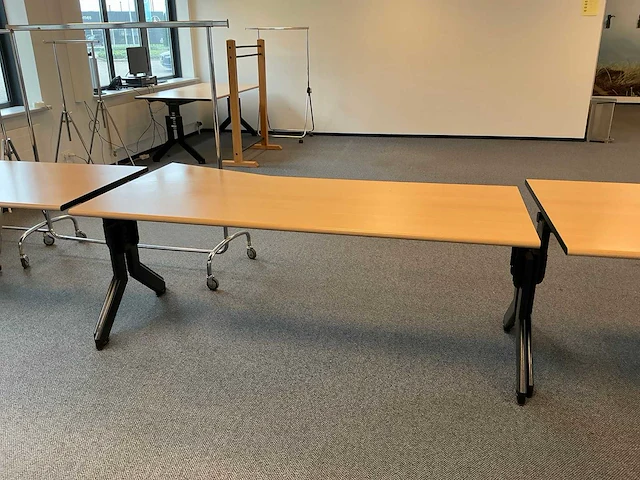 Partij kantoorinrichting en kantoormeubilair - afbeelding 4 van  28