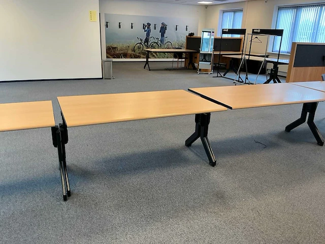 Partij kantoorinrichting en kantoormeubilair - afbeelding 5 van  28