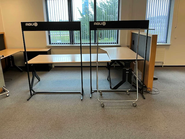 Partij kantoorinrichting en kantoormeubilair - afbeelding 19 van  28