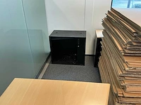 Partij kantoorinrichting en kantoormeubilair - afbeelding 28 van  28