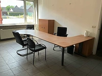 Partij kantoorinrichting met bureaus, 2 kasten en 4 stoelen - afbeelding 3 van  12