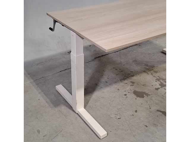 Partij kantoorinventaris, o.a. gispen - afbeelding 2 van  9