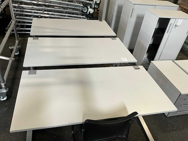 Partij kantoorinventaris - afbeelding 5 van  12