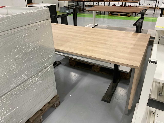 Partij kantoorinventaris - afbeelding 4 van  8