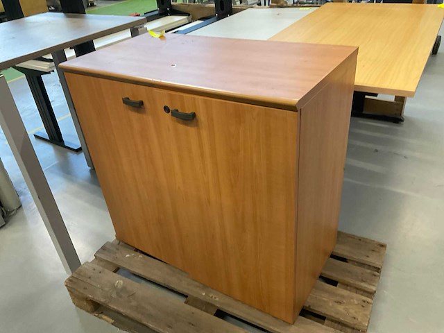 Partij kantoorinventaris - afbeelding 4 van  5