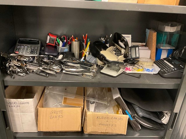 Partij kantoorinventaris - afbeelding 15 van  28