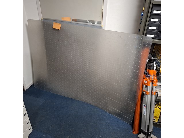 Partij kantoorinventaris - afbeelding 2 van  19