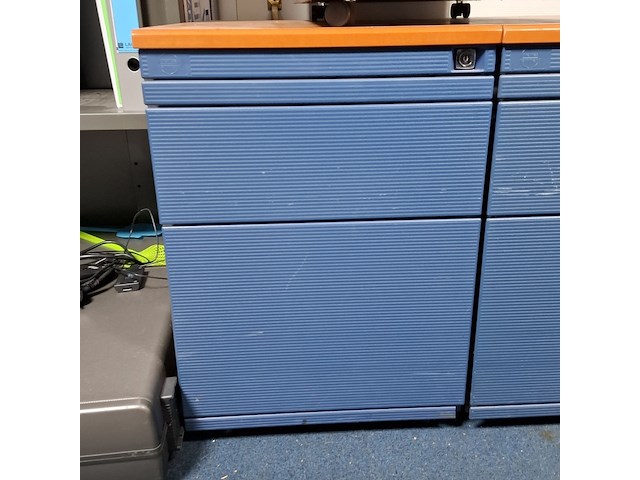 Partij kantoorinventaris - afbeelding 16 van  19